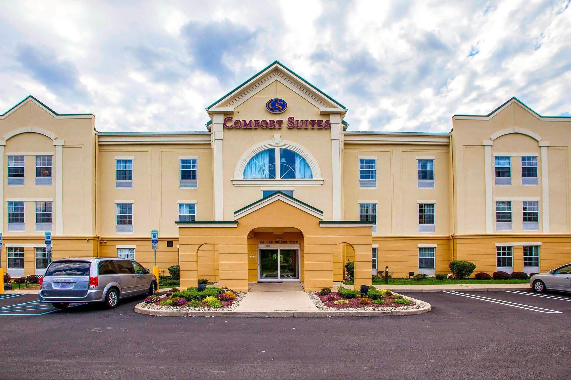 Comfort Suites East Brunswick - South River Экстерьер фото